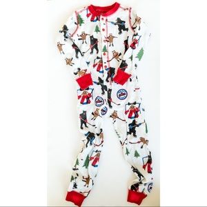 Hatley - Little Blue House size 2 Bear Hockey Pajamas